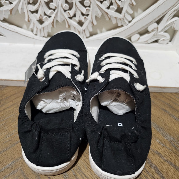 NEW Torrid Rushed Built Up Riley Black Canvas Sneakers Womens 9 Chunky Sole - Picture 4 of 5